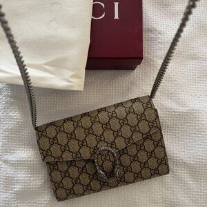 GUCCI GG SUPREME BAG